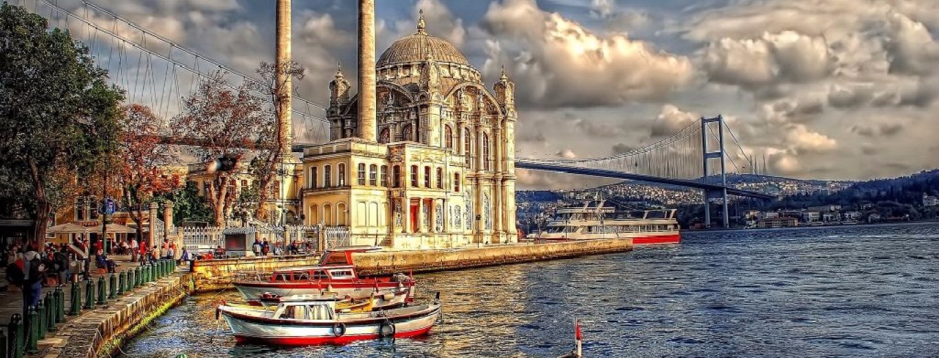 FREE DAY IN ISTANBUL: BOSPHORUS & EGYPTIAN BAZAAR OPTION