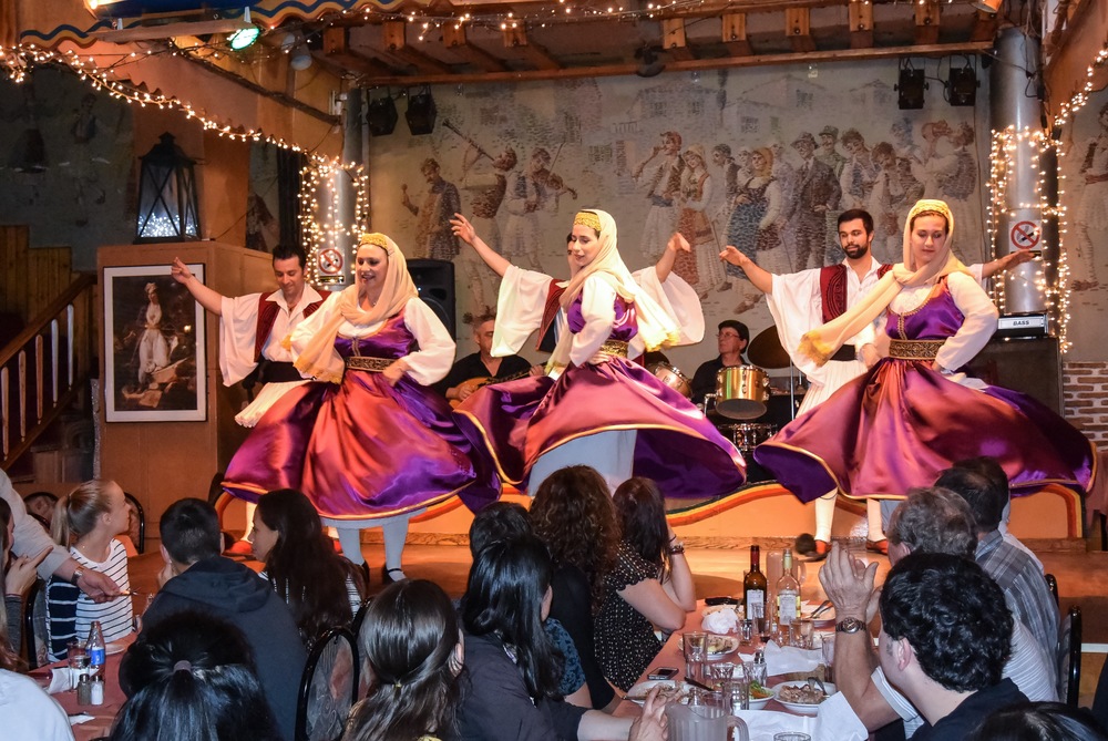 DINNER SHOW IN PLAKA