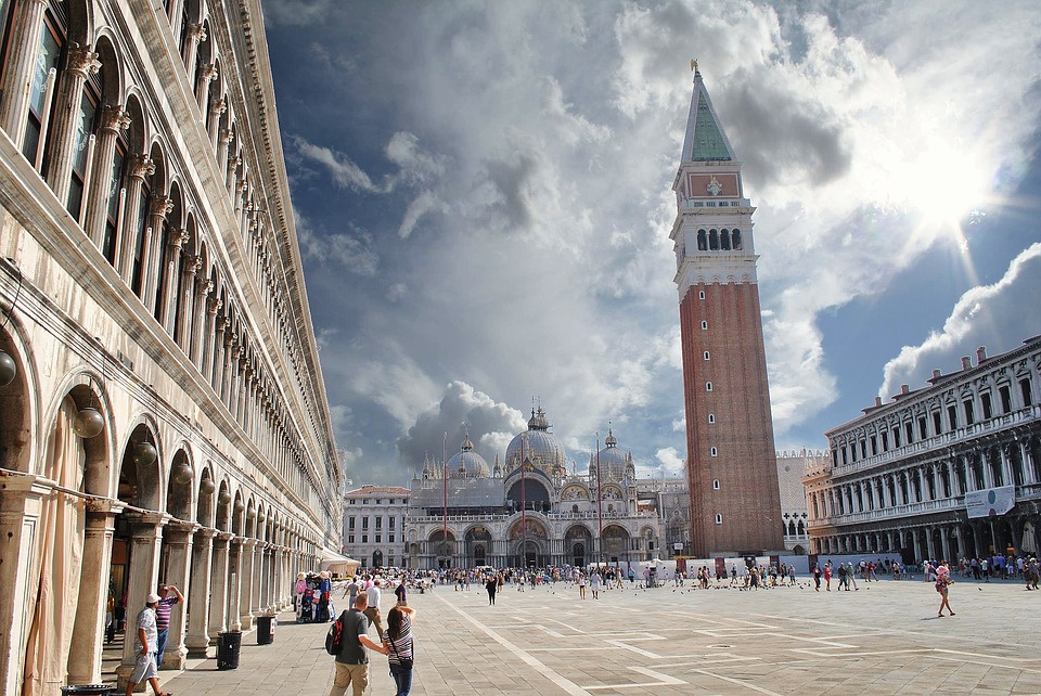 DÍA VENECIANO