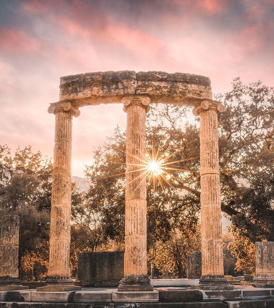D'ATHÈNES À OLYMPIE, LE  BERCEAU DES JEUX OLYMPIQUES