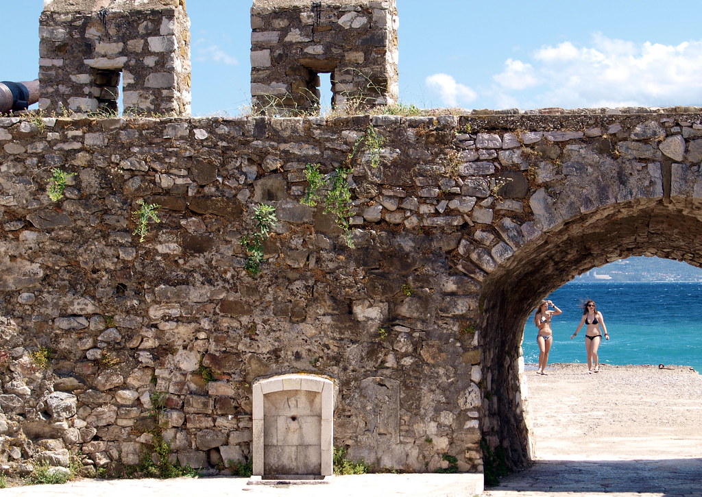 D’OLYMPIE À NAFPAKTOS ( NAUPACTE)
