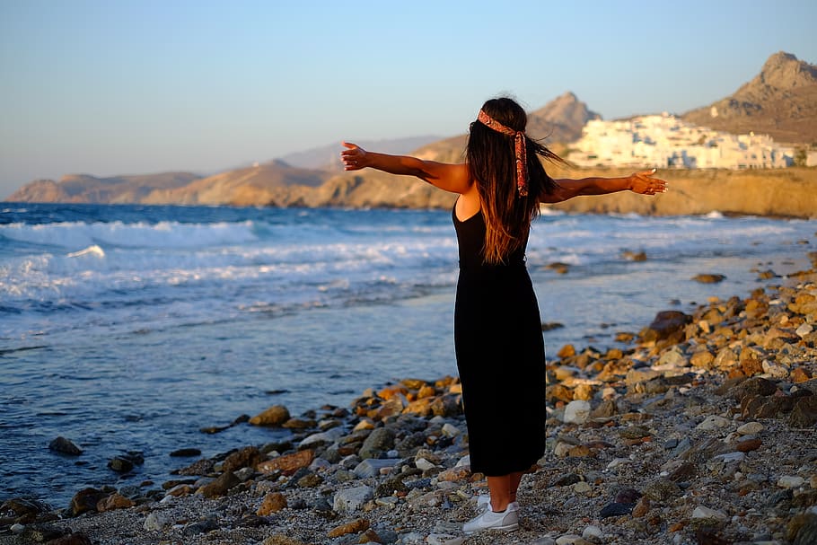 ENJOYING NAXOS, THE LARGEST OF THE CYCLADES