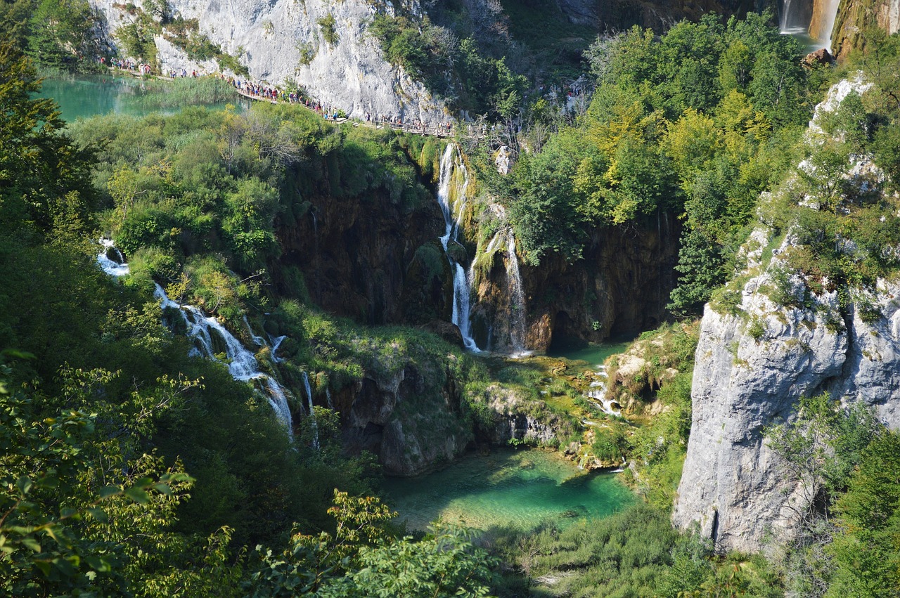 DE ZAGREB A SPLIT CONOCIENDO EL LAGO DE PLITVICE