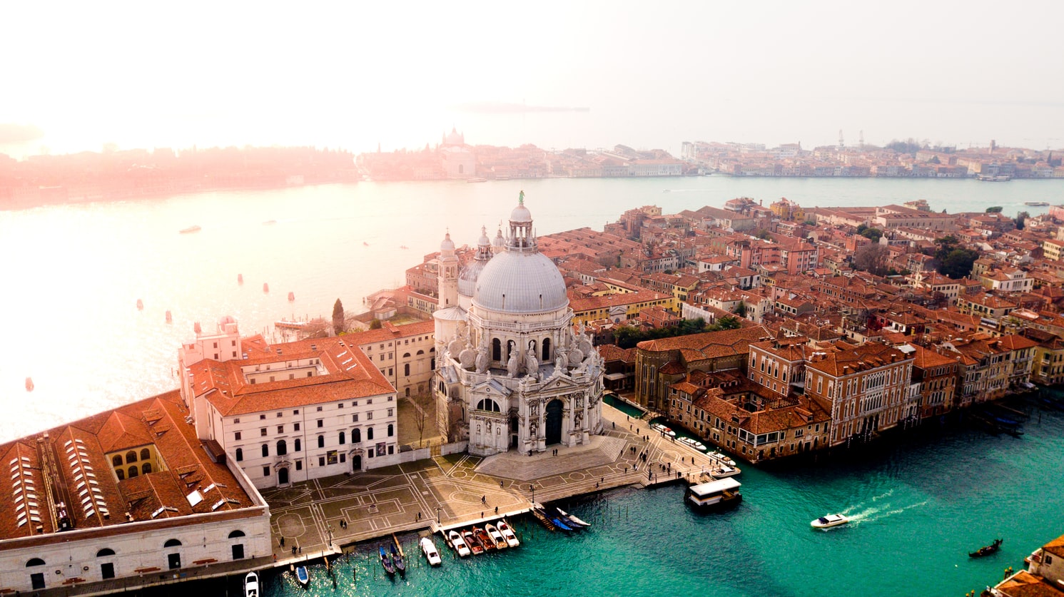 MAGNÍFICOS BALCANES DESDE VENECIA