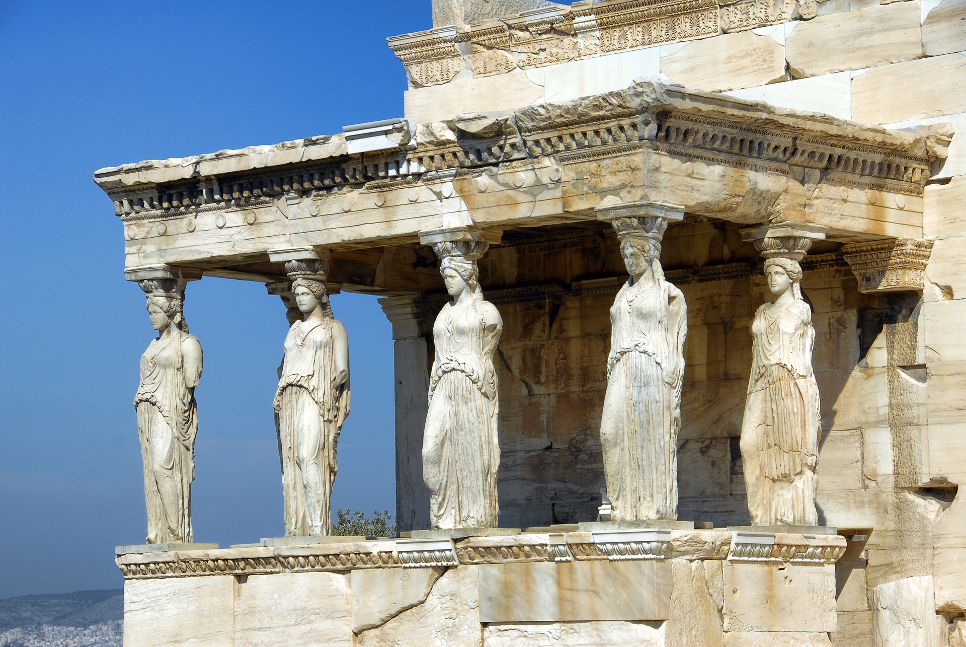 EXPLORING ATHENS BY DAY AND NIGHT