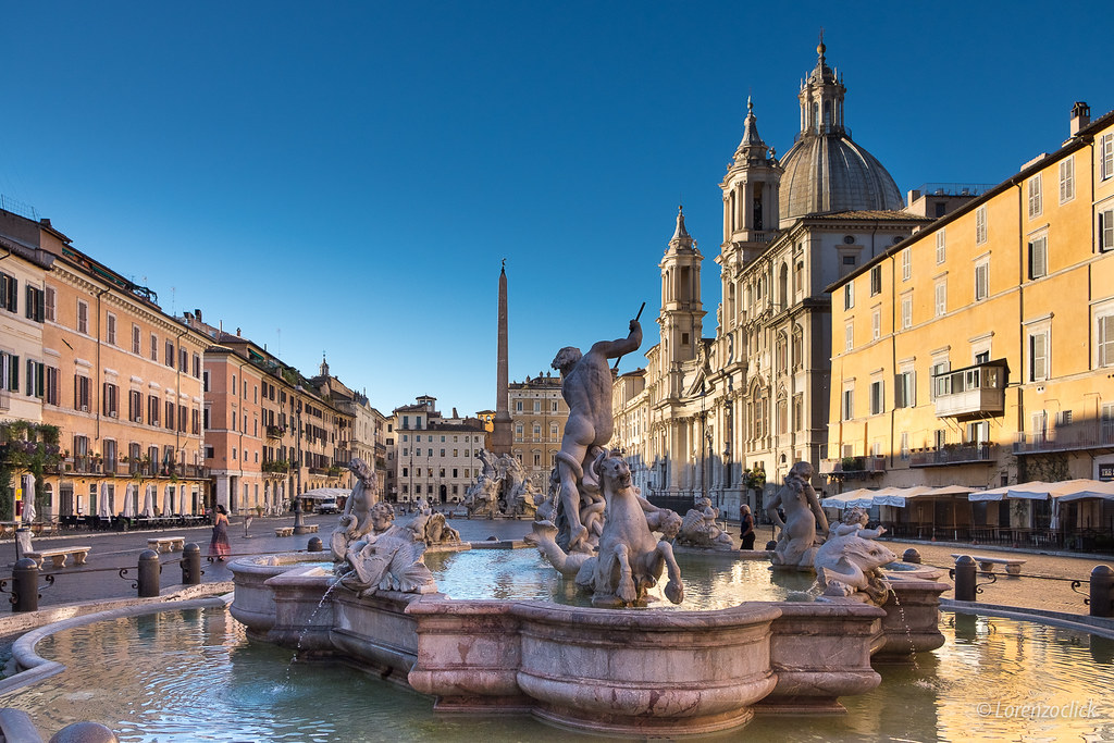 ESSENTIAL ROME