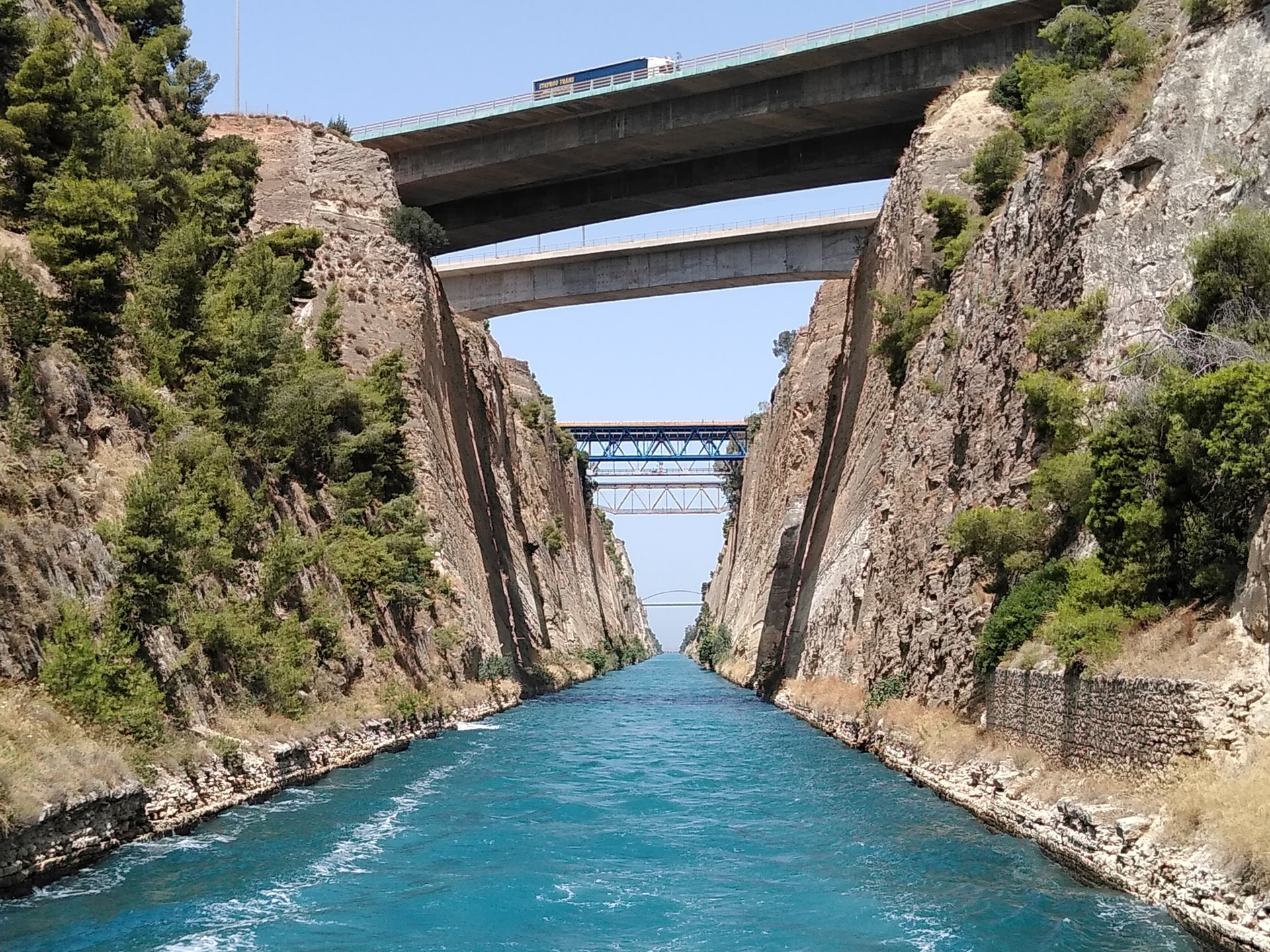 D'ATHÈNES AU PÉLOPONNÈSE, MYCÈNES ET NAUPLIE