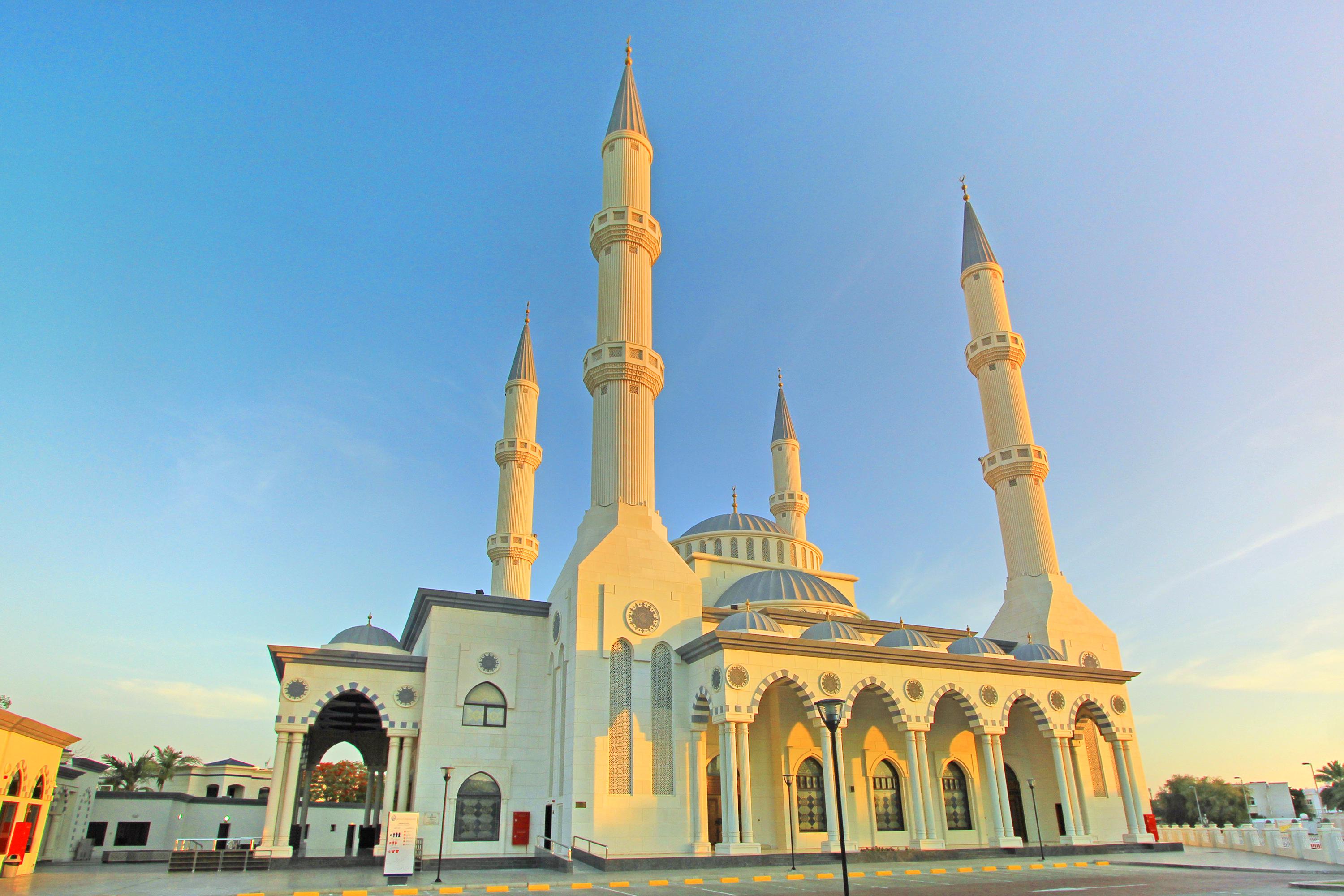 DUBAI Y LA MEZQUITA AZUL