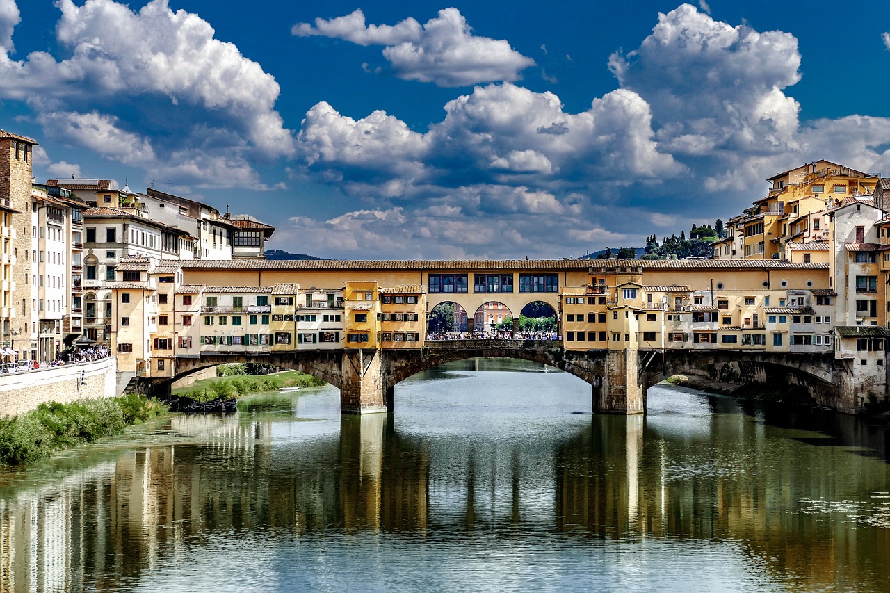 GETTING TO KNOW FLORENCE ON FOOT