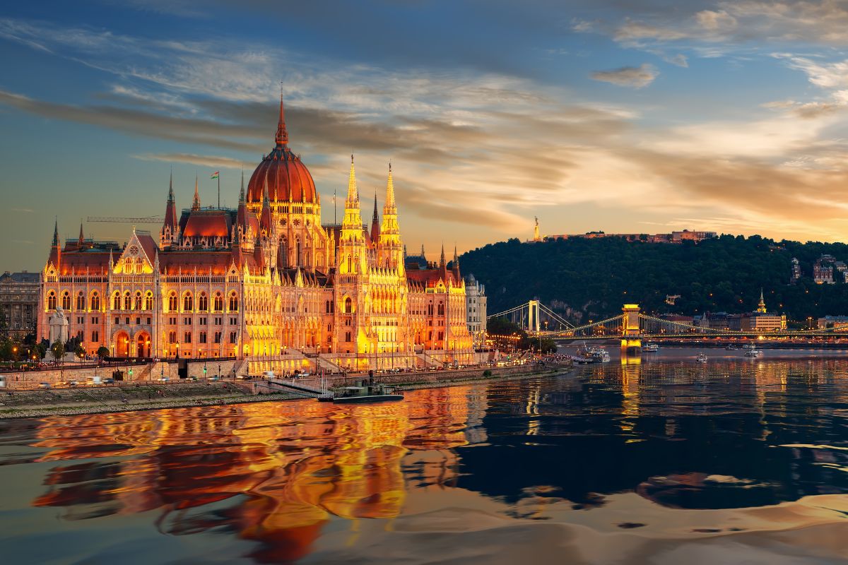 CLASSIC DANUBE FROM VIENA
