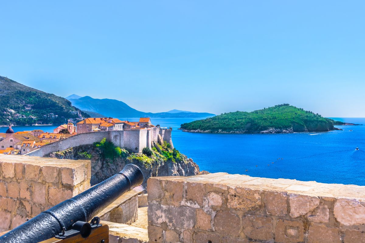 CIUDADES IMPERIALES Y CROACIA EN TREN