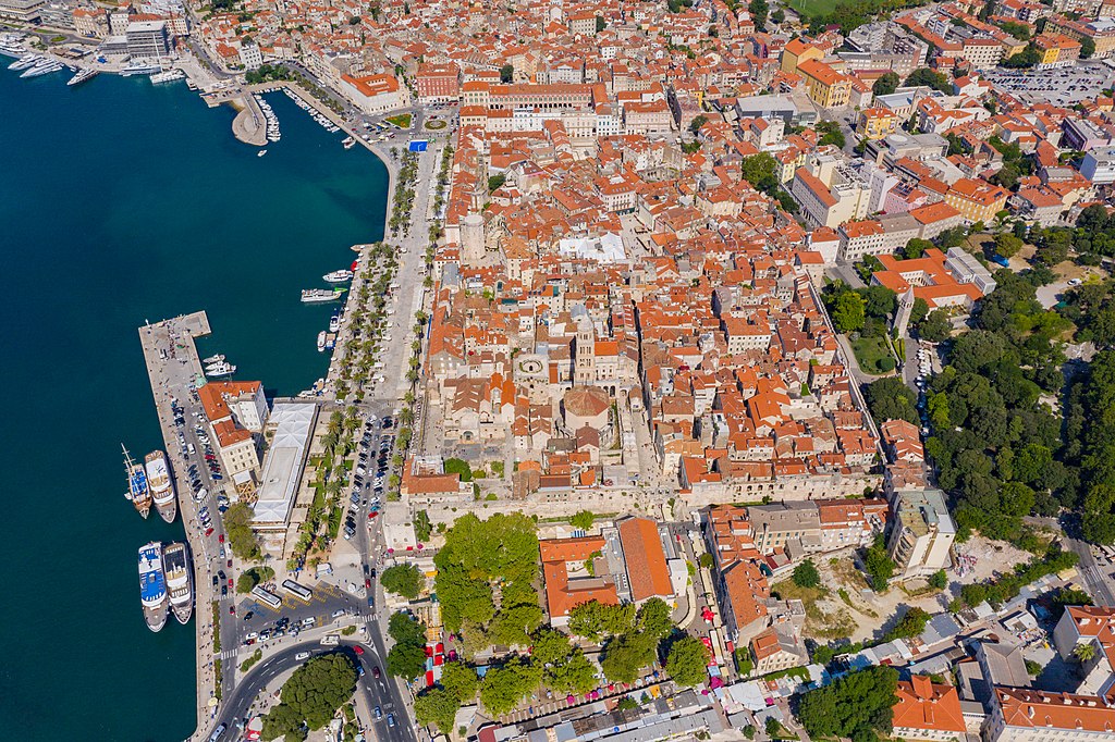 PUČIŠĆA – SPLIT – TROGIR