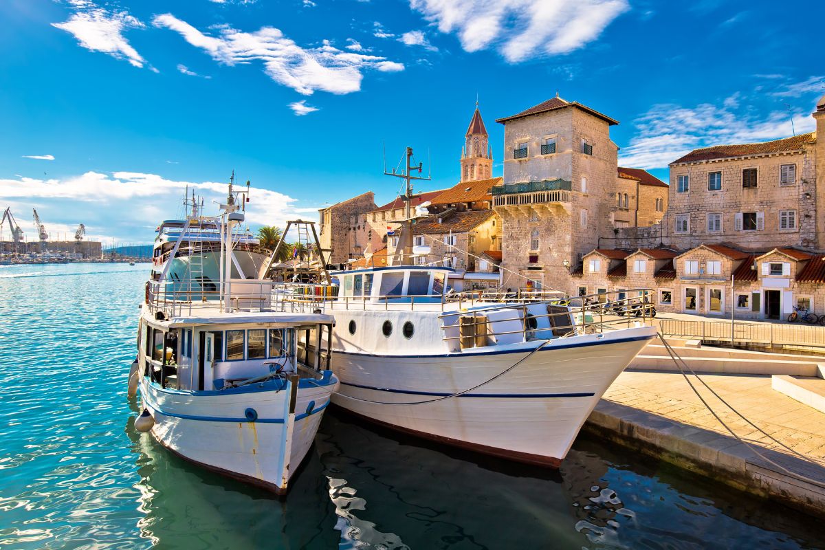 DESEMBARQUE EM TROGIR