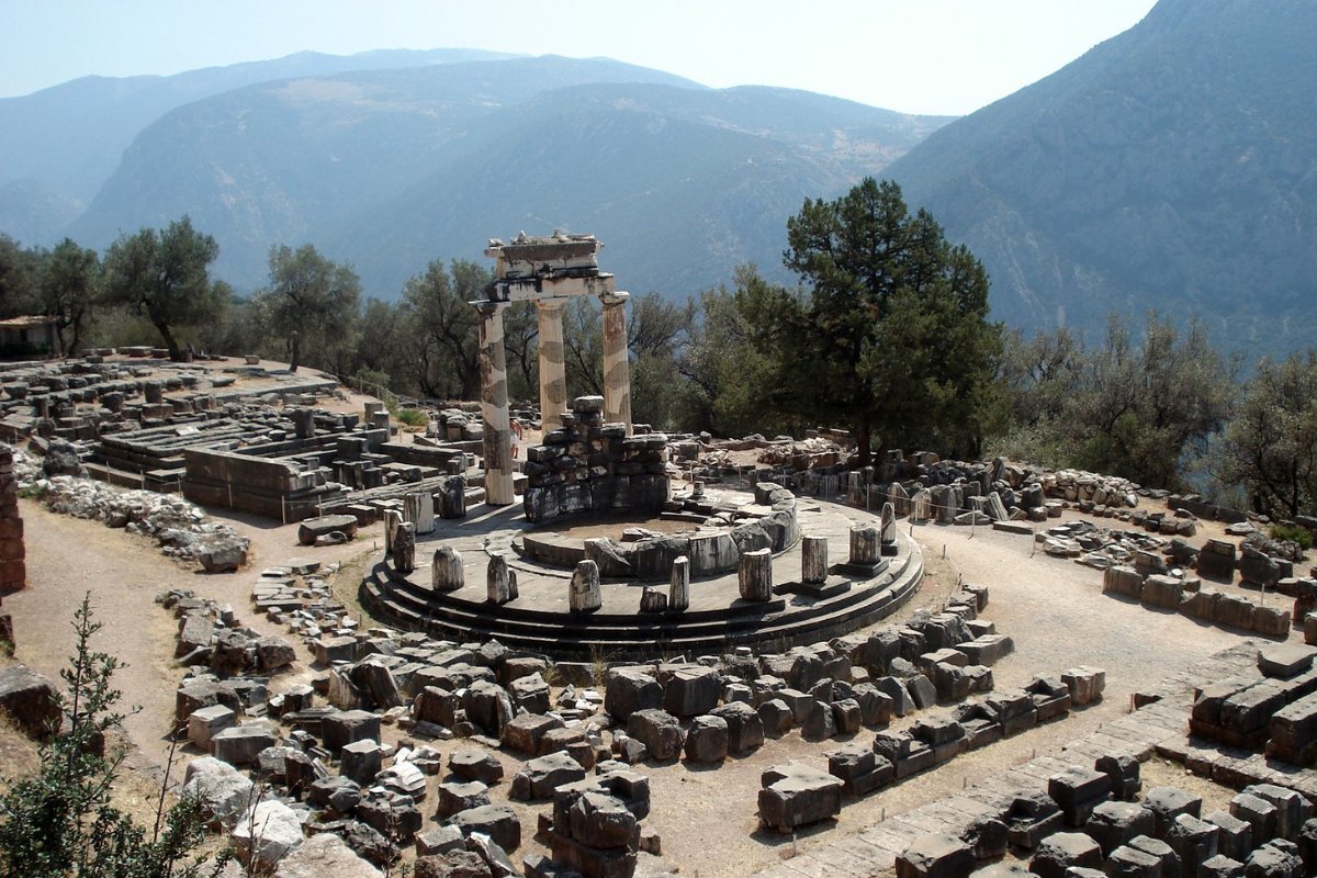 DE KALAMBAKA A DELFOS Y REGRESO A ATENAS