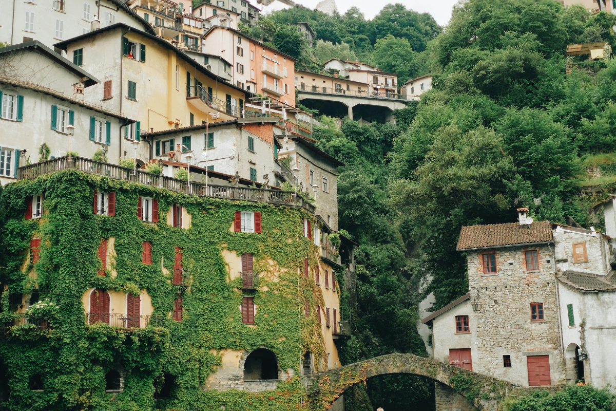 ZURICH - BELLINZONA - COMO - MILAN