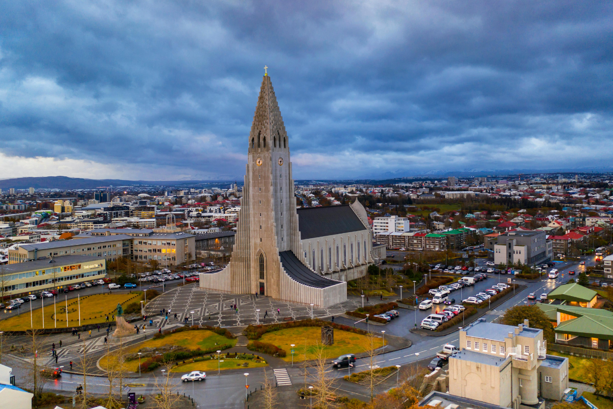 HASTA PRONTO REYKJAVIK - ADIOS ISLANDIA