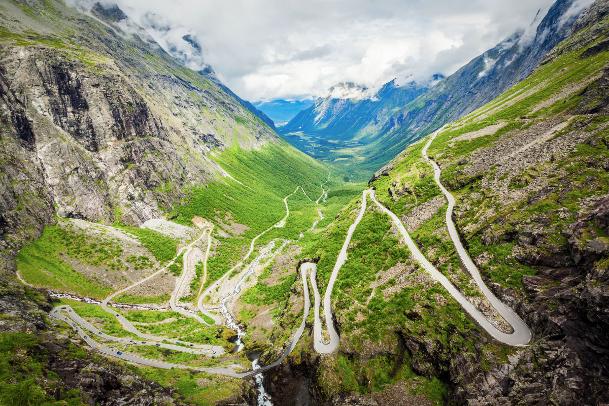 LOEN - GEIRANGERFJORD - TROLL'S ROAD - MOLDE