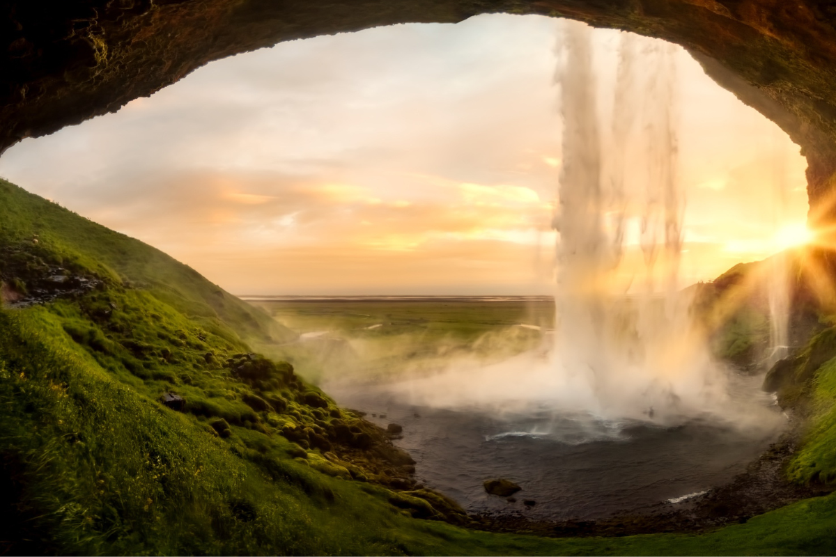 WHERE HEARTH SPEAKS: THE GOLDEN CIRCLE