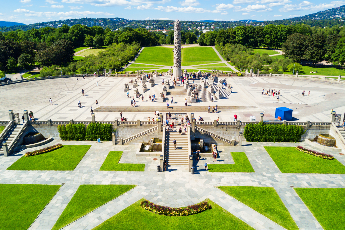 VISITING OSLO & ARRIVAL TO SWEDEN
