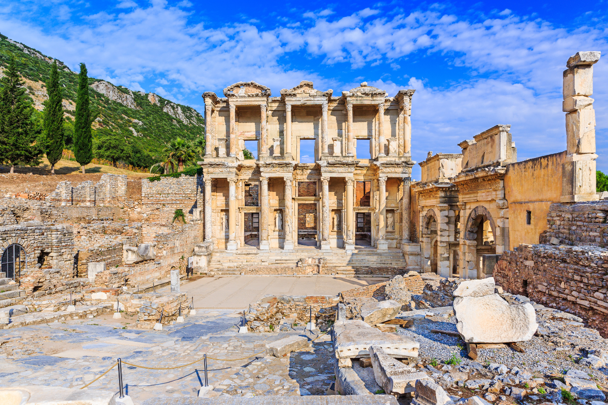 KUSADASI – GATEWAY TO EPHESUS