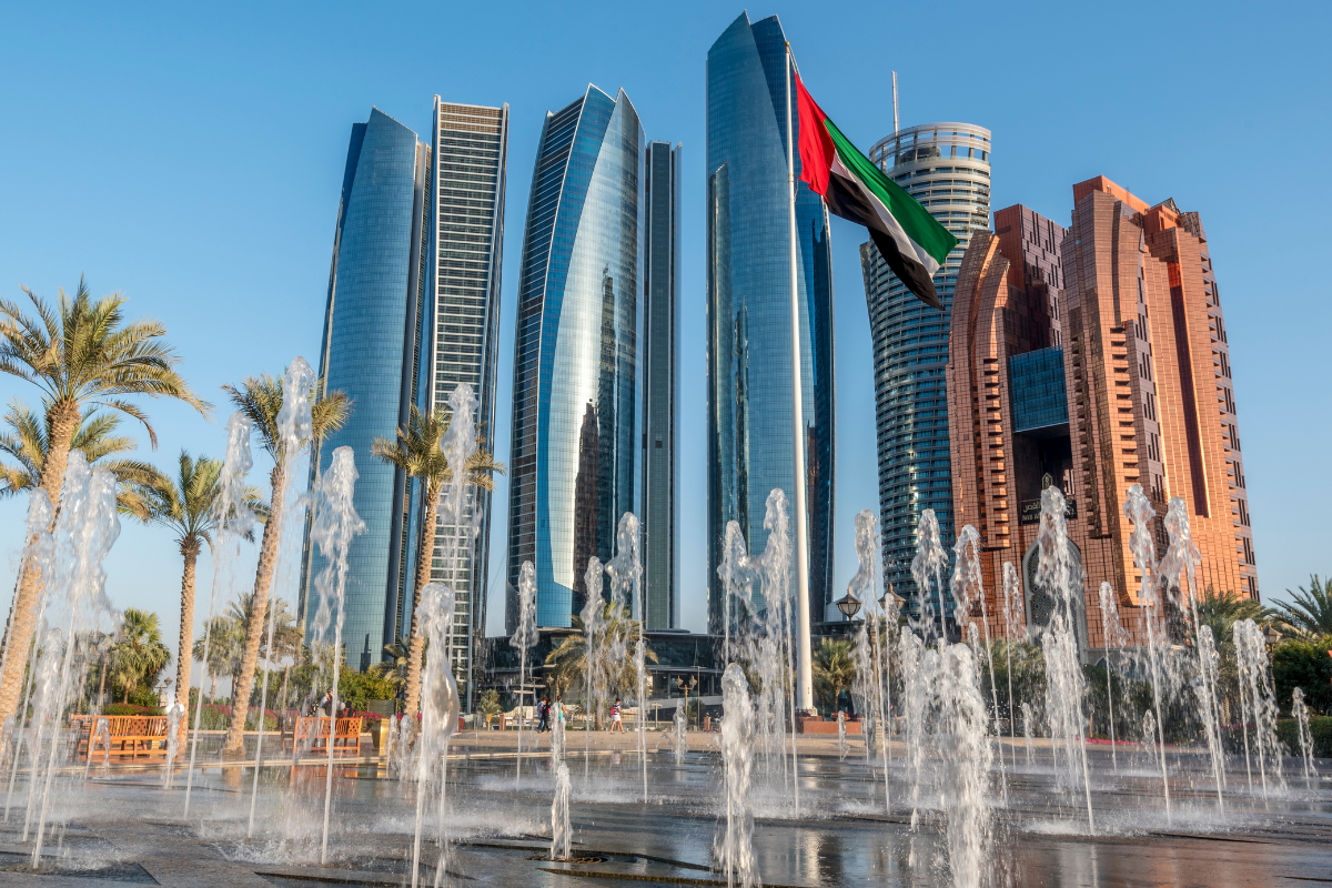 DÍA LIBRE Y EXCURSION OPCIONAL A ABU DABI
