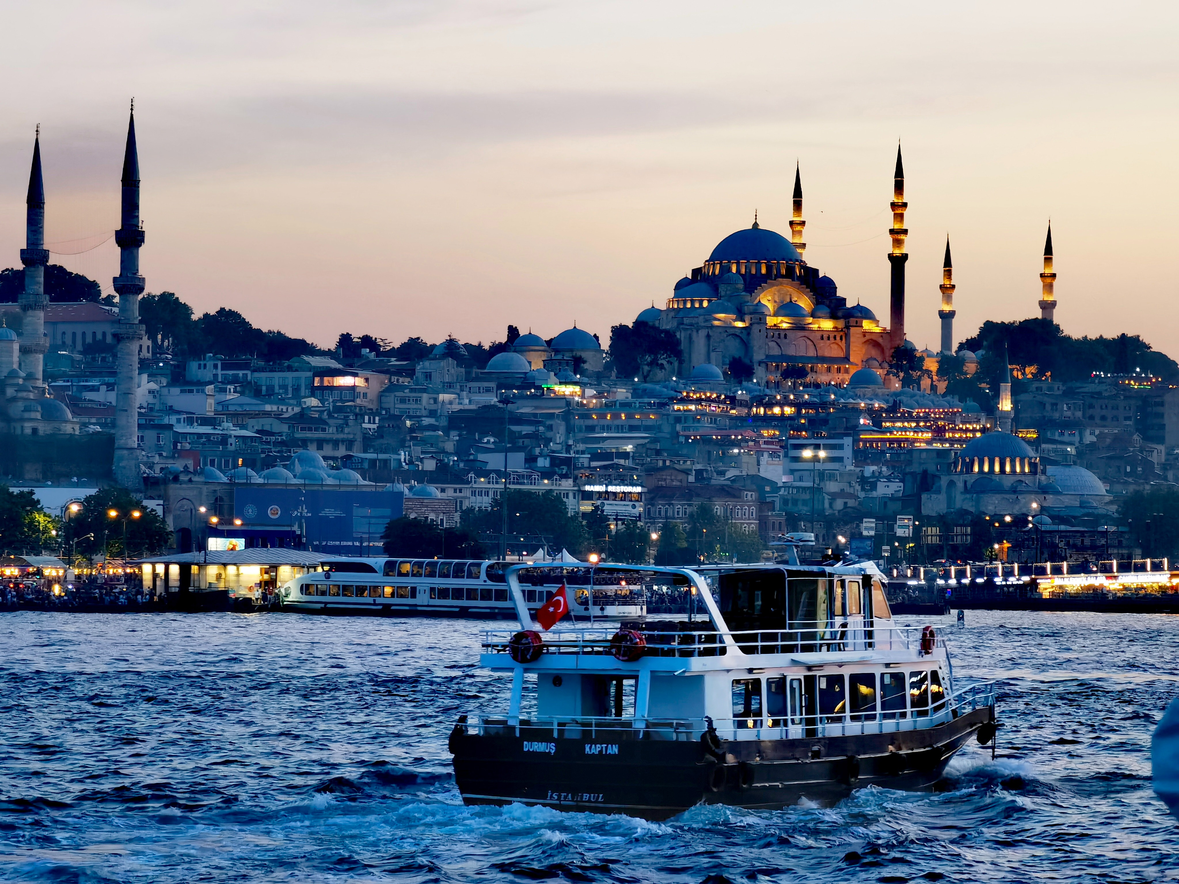 CUERNO DE ORO, CRUCERO POR EL BÓSFORO Y PALACIO DE TOPKAPI