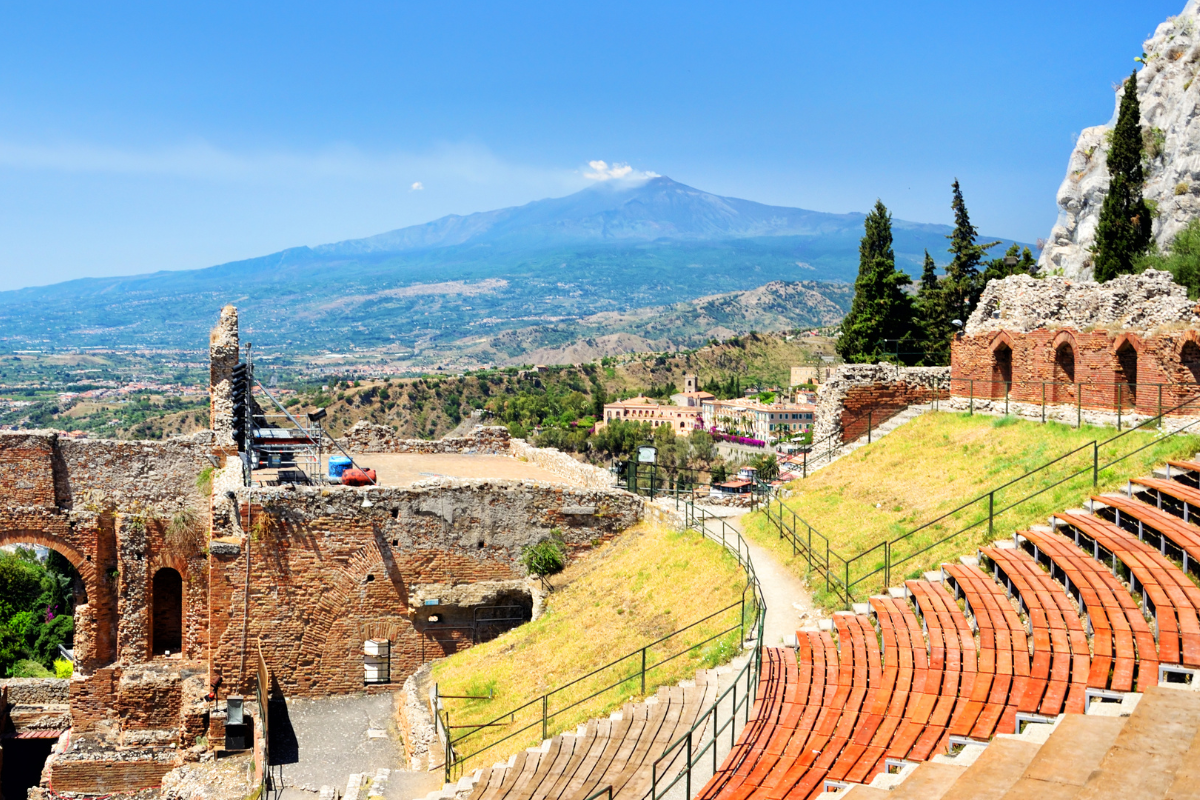 TAORMINA DIA LIVRE