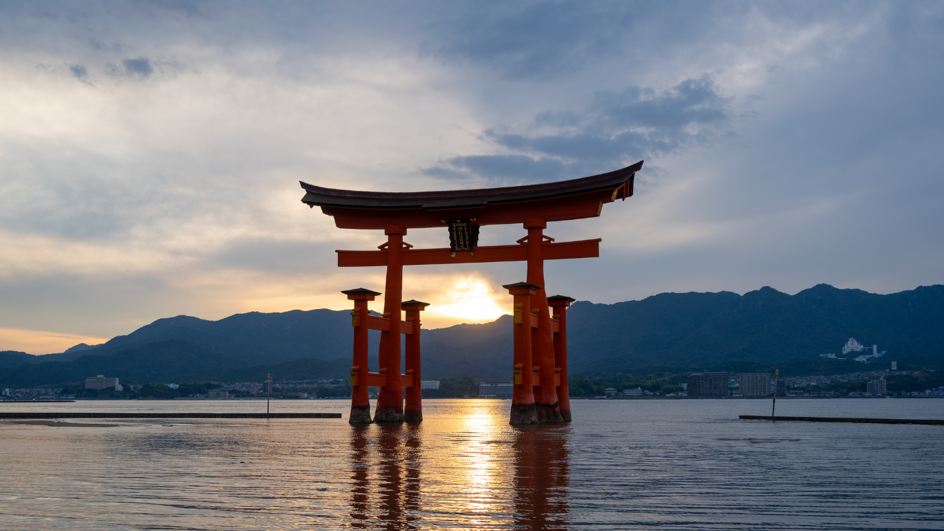OKAYAMA – KURASHIKI – ITSUKUSHIMA – HIROSHIMA